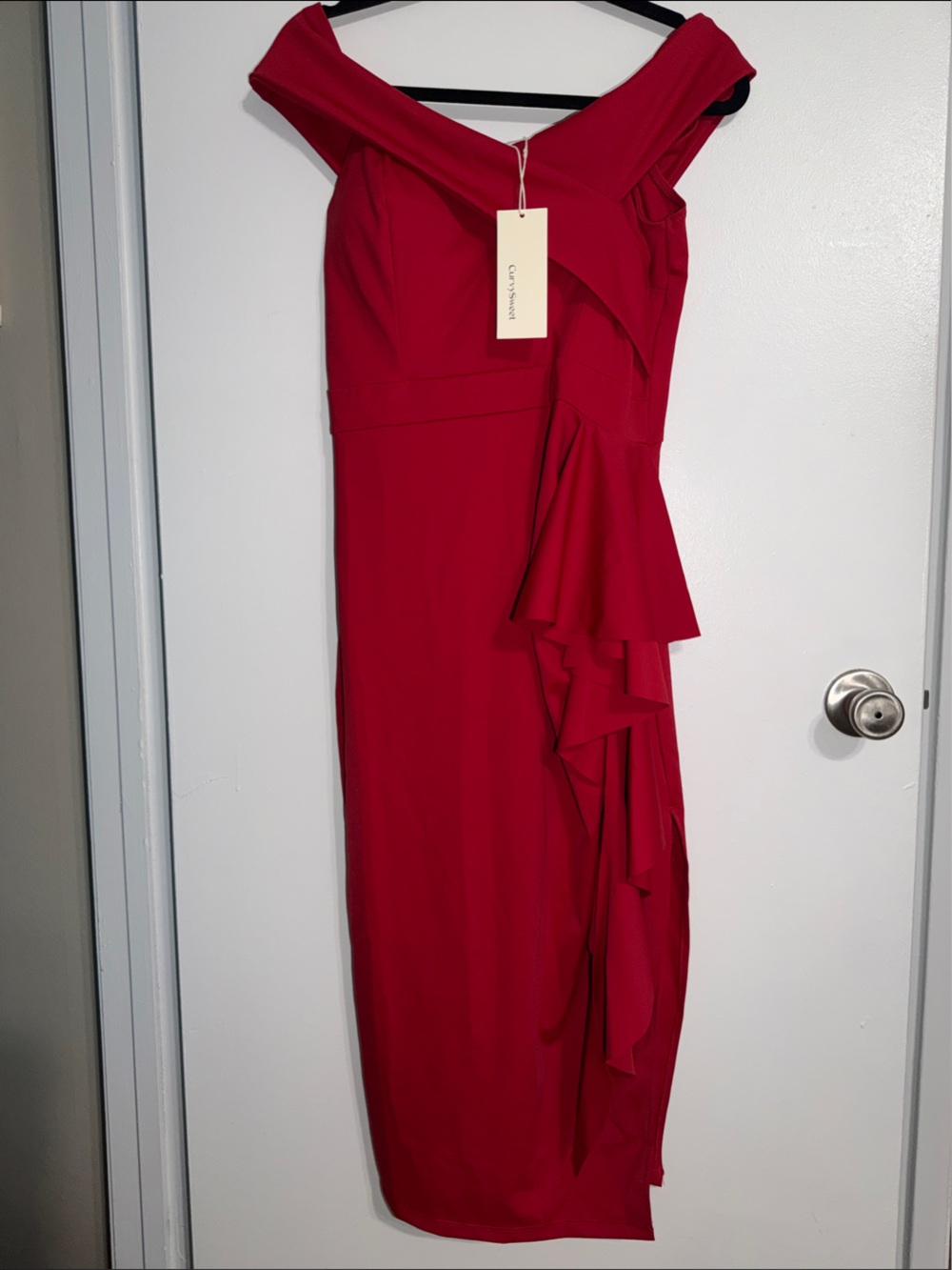 NEW New Off the Shoulder Ruched Midi Dress with Built-in Bra